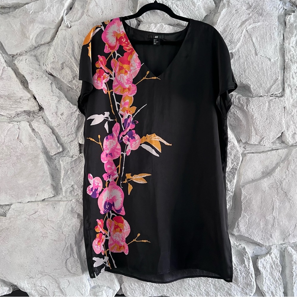 H&M | Women’s Black with Floral V-Neck Semi-Sheer Blouse, Size 2